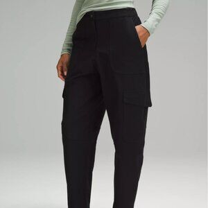Lululemon Light Utilitech Cargo Pocket High-Rise Pant